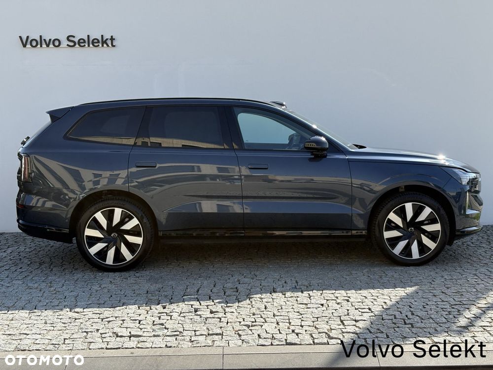 Volvo EX90 - 5