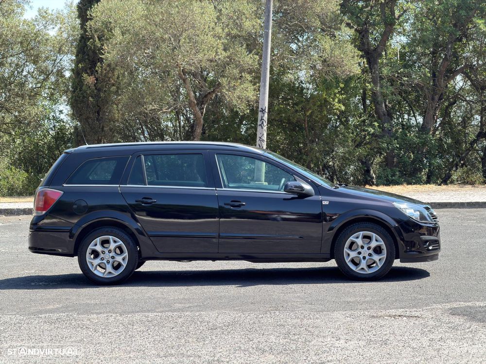Opel Astra 1.7 CDTi Cosmo - 3