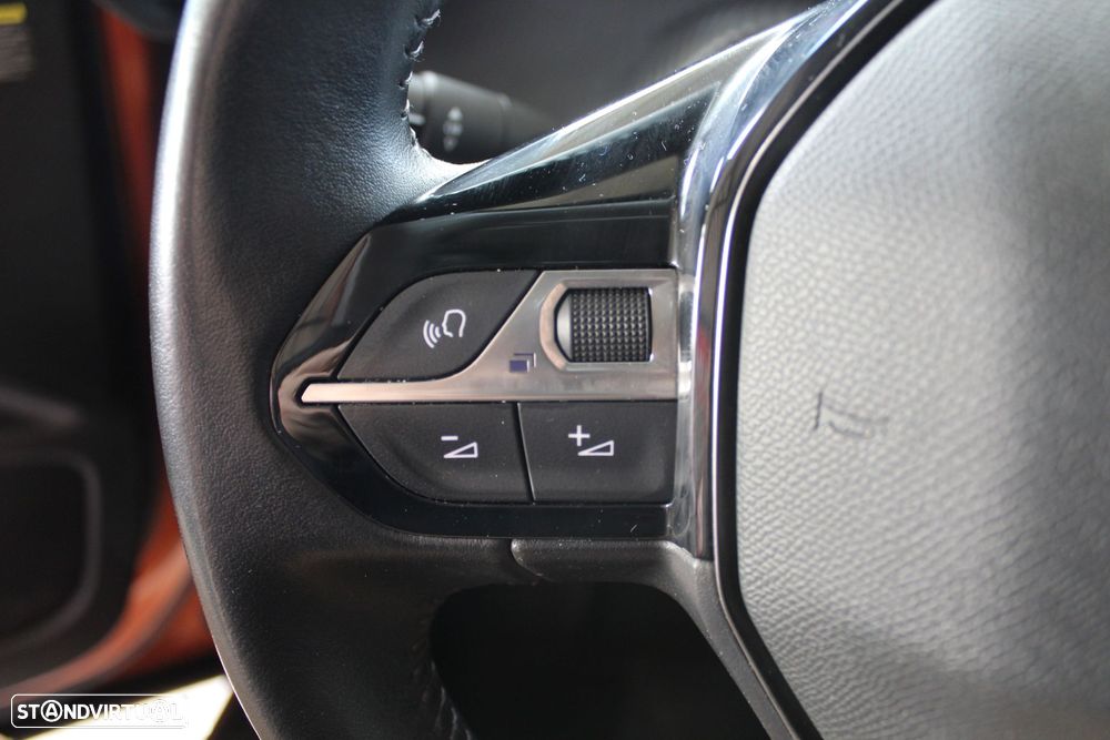 Peugeot 2008 1.2 PureTech Allure Pack - 15