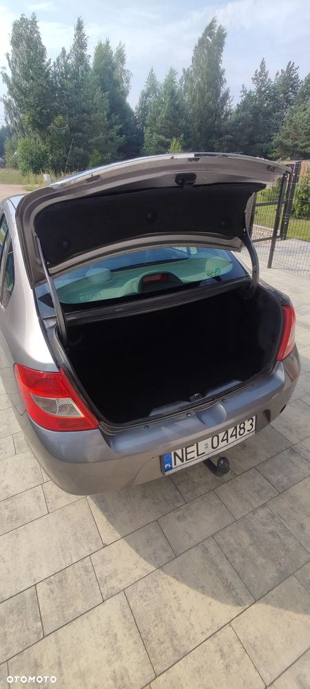 Renault Thalia 1.2 16V All Inclusive Euro5 - 6
