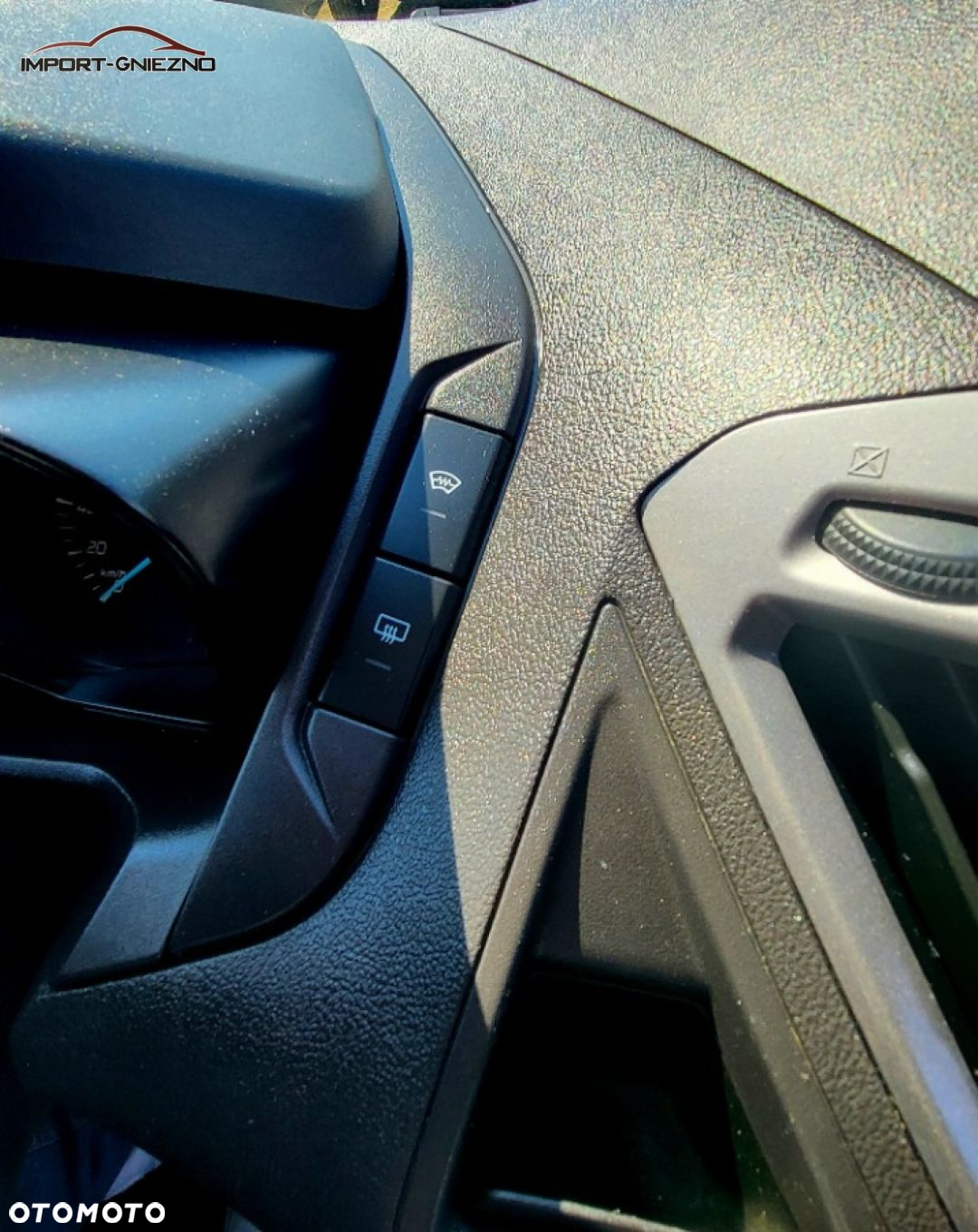 Ford Transit Custom - 28