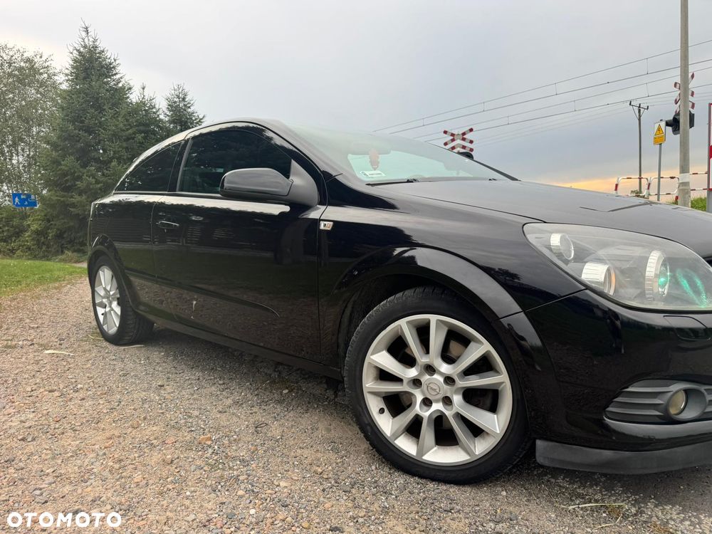 Opel Astra 1.9 CDTI Sport - 1