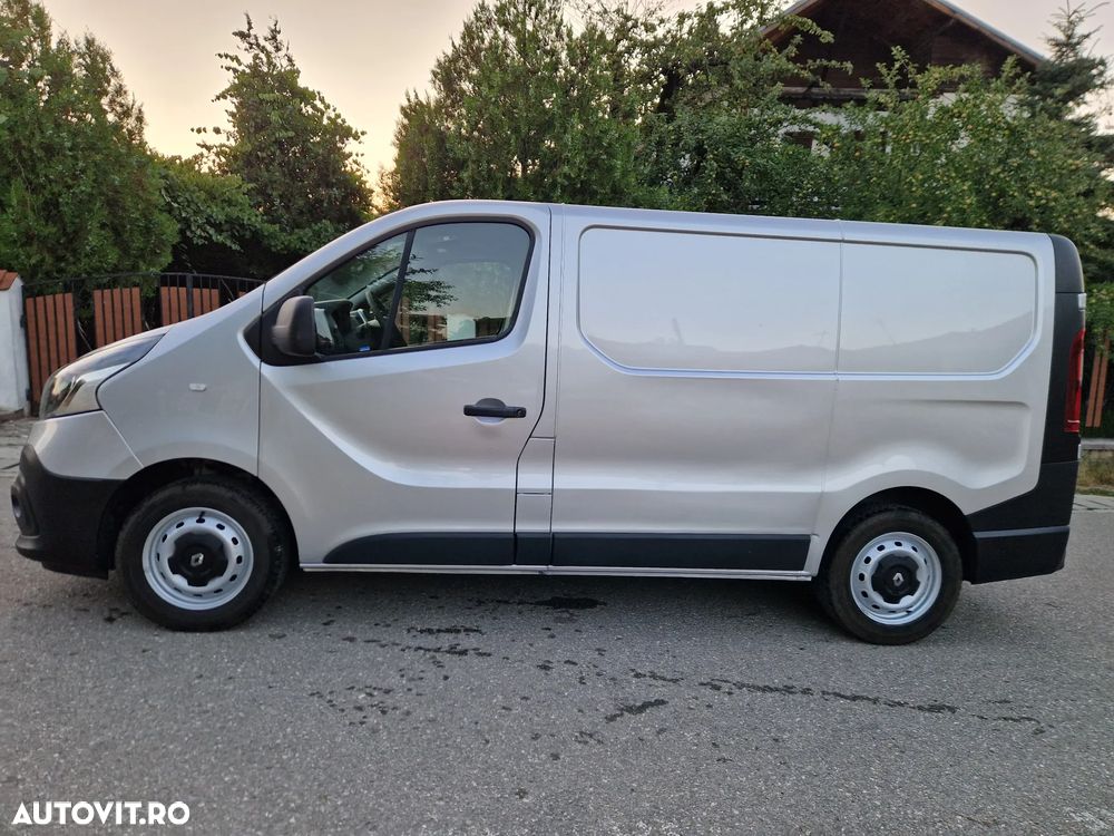 Renault Trafic - 13