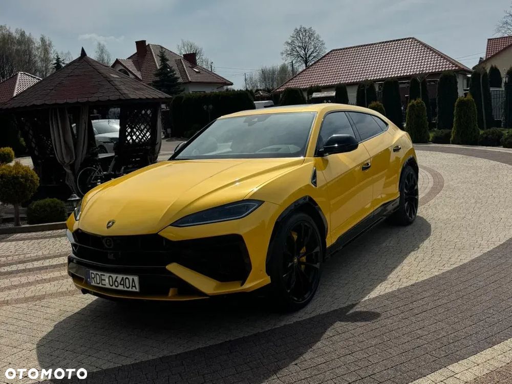 Lamborghini Urus - 5