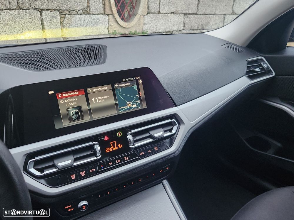 BMW 318 d Touring - 24