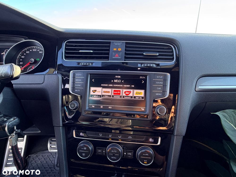 Volkswagen Golf 1.4 TSI (BlueMotion Technology) DSG Highline - 23