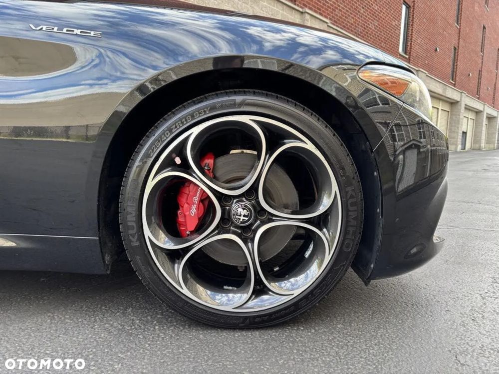 Alfa Romeo Giulia - 7