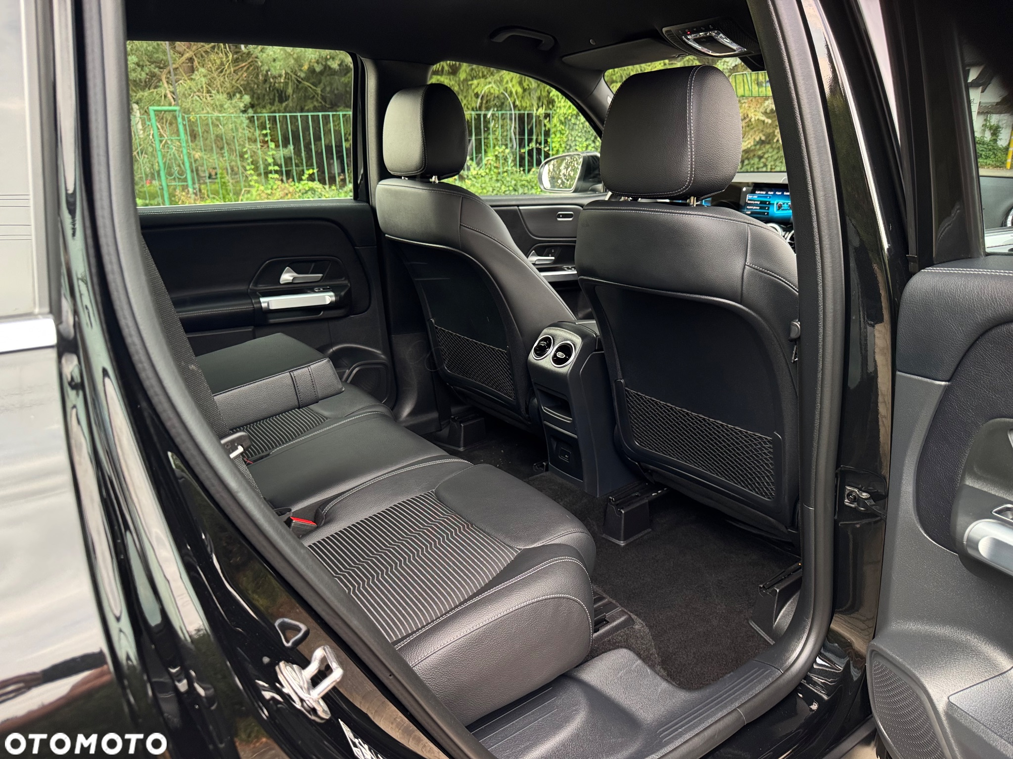 Mercedes-Benz GLB 200 d 8G-DCT Progressive Advanced - 28