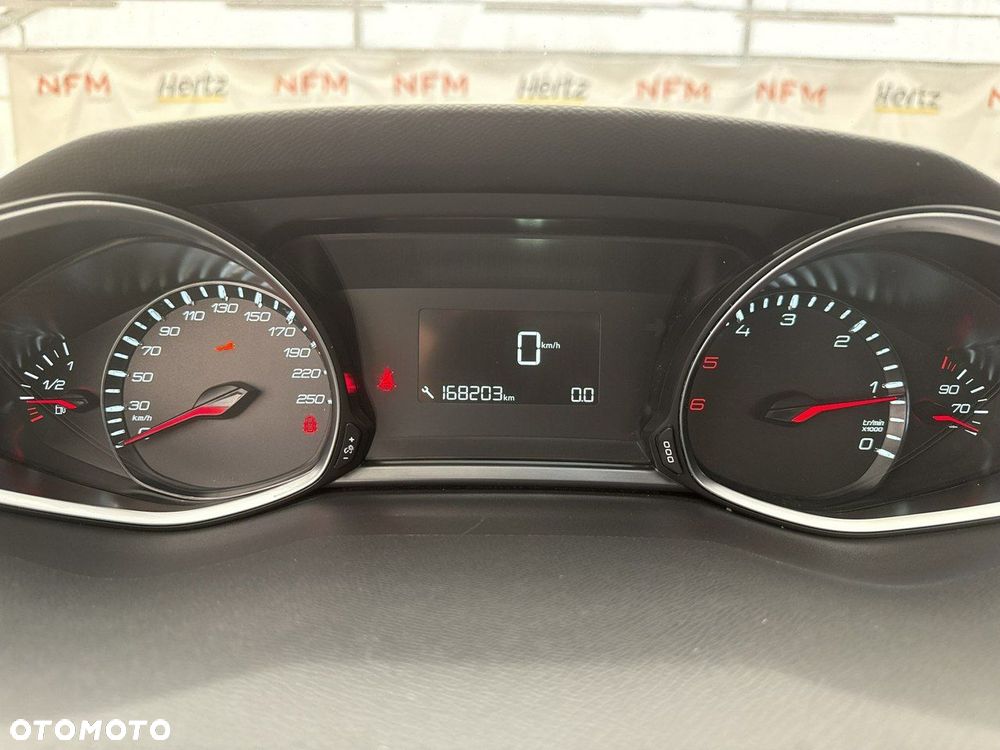 Peugeot 308 - 16
