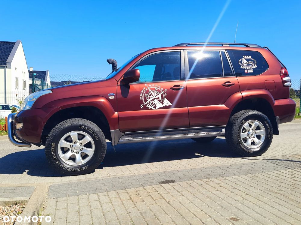 Toyota Land Cruiser - 1