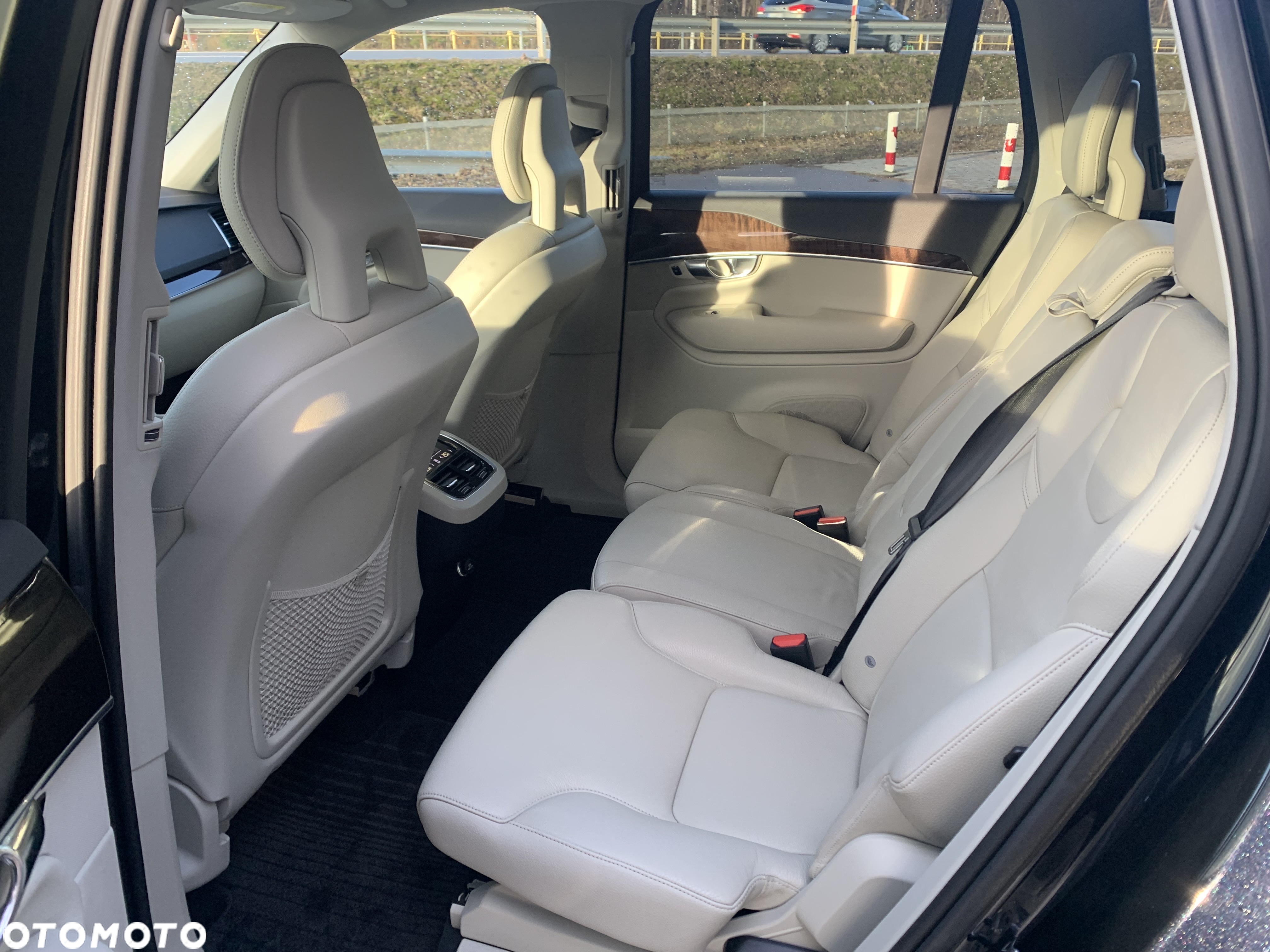 Volvo XC 90 T6 AWD Geartronic Momentum - 23