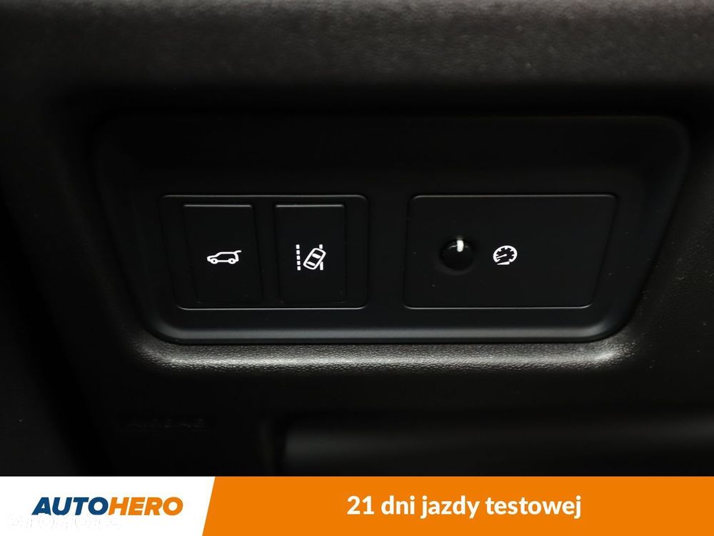 Land Rover Discovery Sport 2.0 TD4 SE - 31