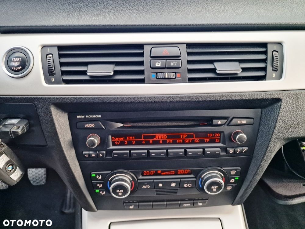 BMW Seria 3 - 35