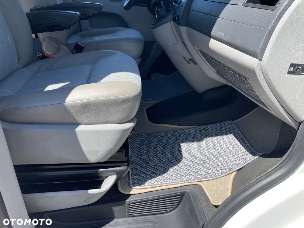 Volkswagen Transporter - 19