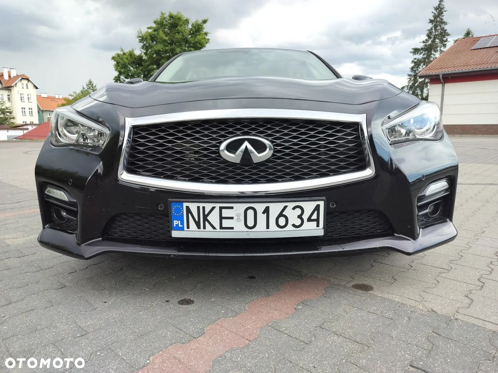 Infiniti Q50 2.0t Sport Sound Studio by Bose - 3