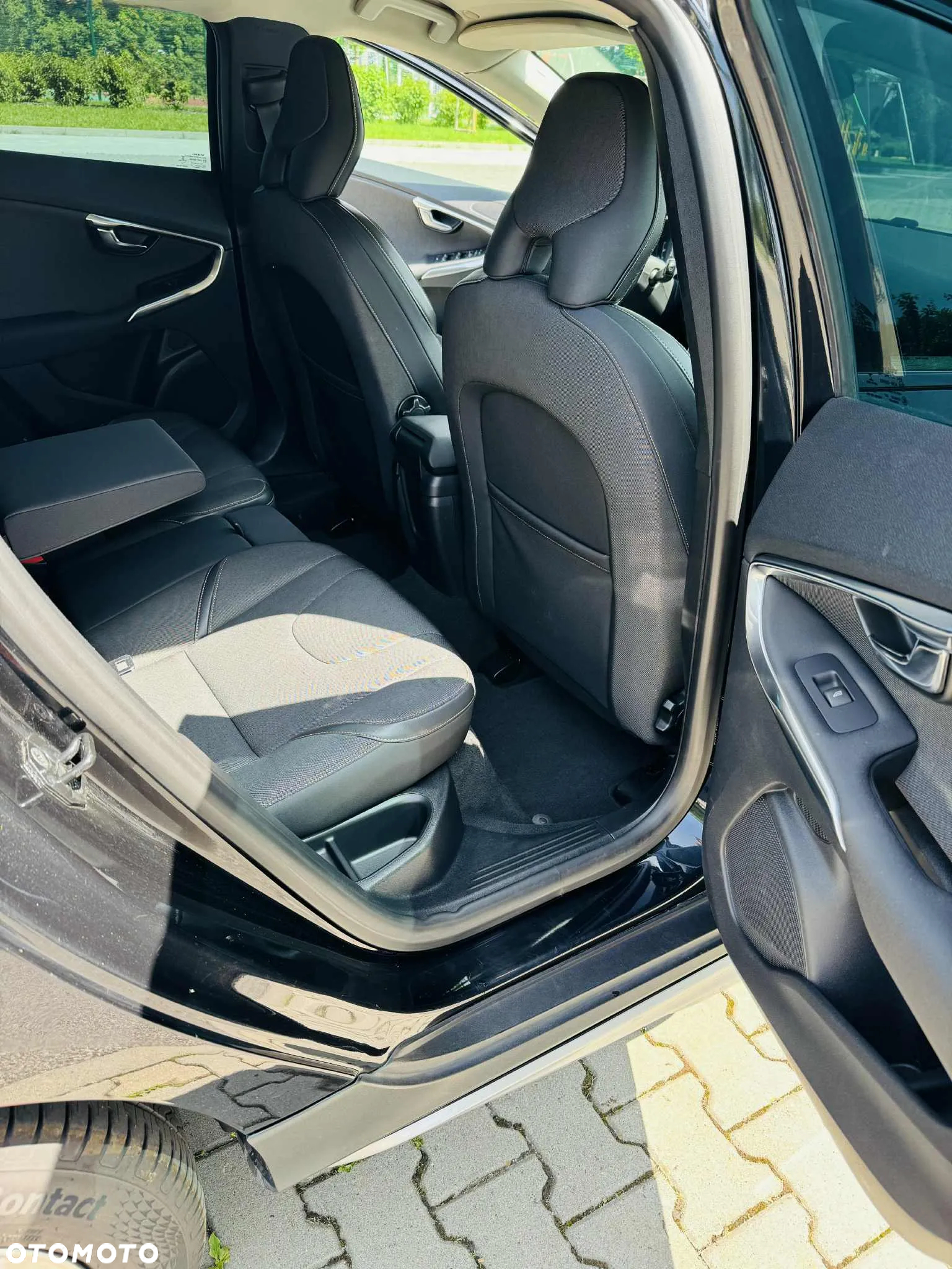 Volvo V40 Cross Country T4 AWD Momentum - 30