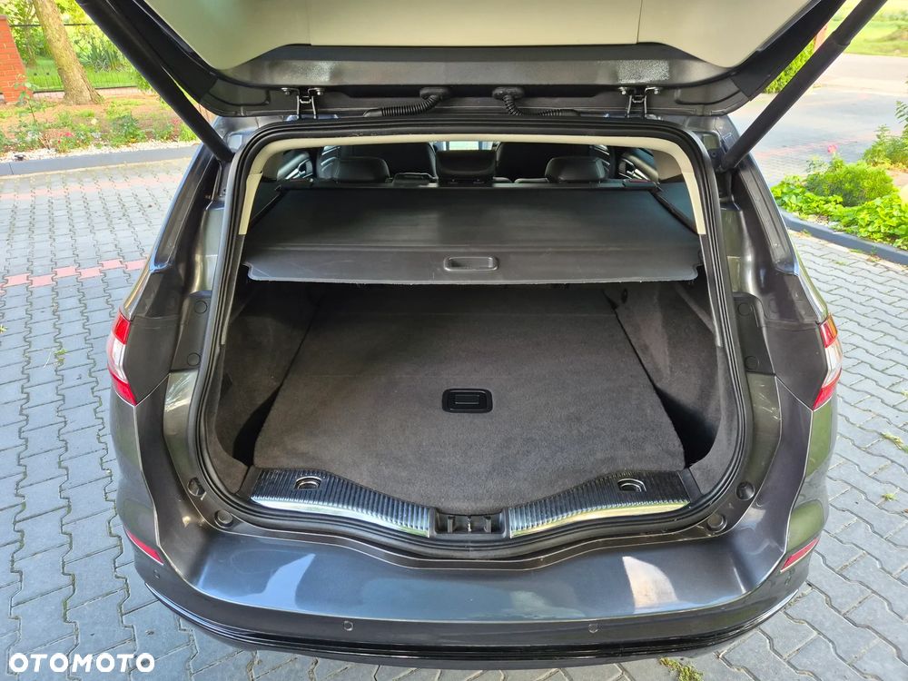 Ford Mondeo 2.0 TDCi Titanium PowerShift - 32