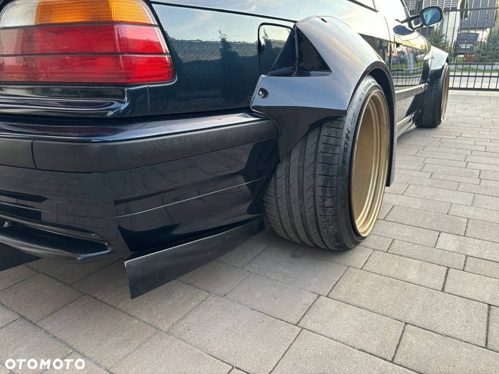 BMW Seria 3 328i - 22