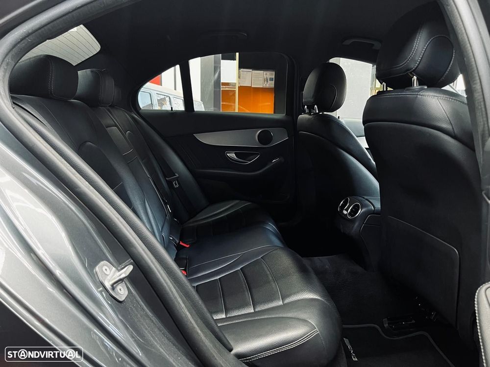Mercedes-Benz C 300 de AMG Line - 48