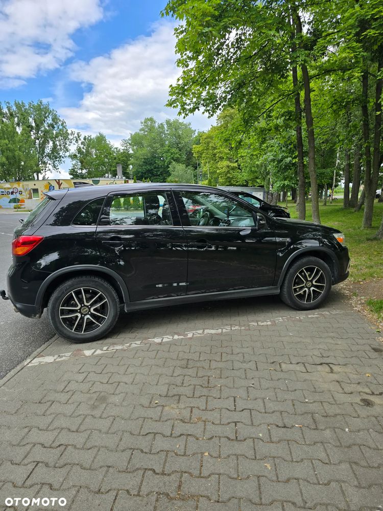 Mitsubishi ASX 1.6 Black Edition - 4