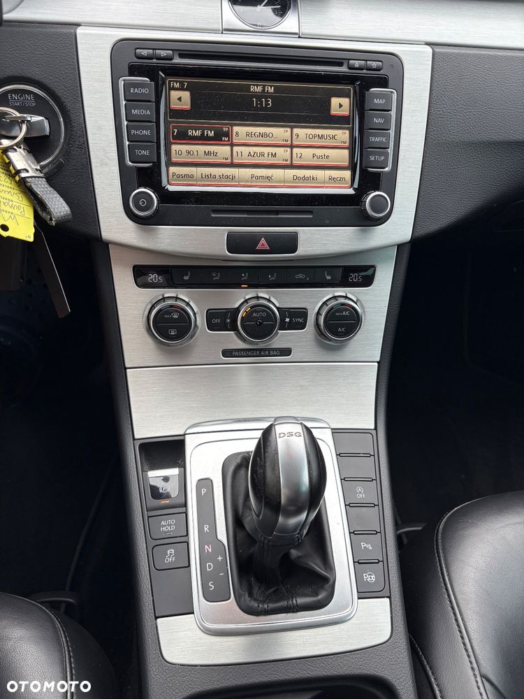 Volkswagen Passat Variant 2.0 TDI DSG BlueMotion Technology Exclusive - 20