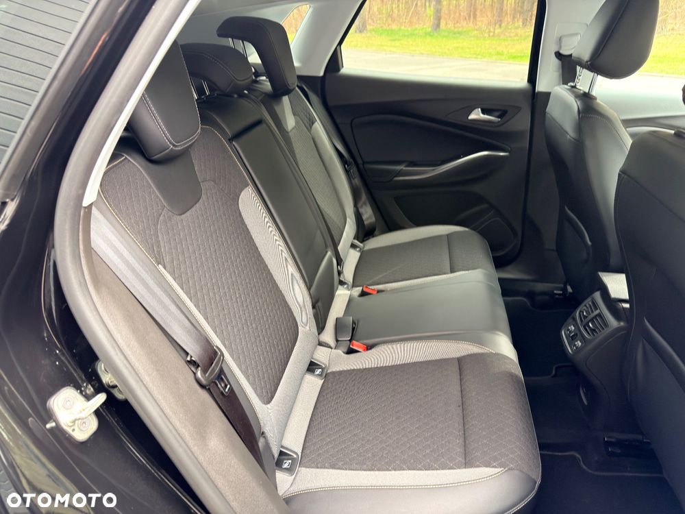 Opel Grandland X 1.2 Start/Stop Business INNOVATION - 28