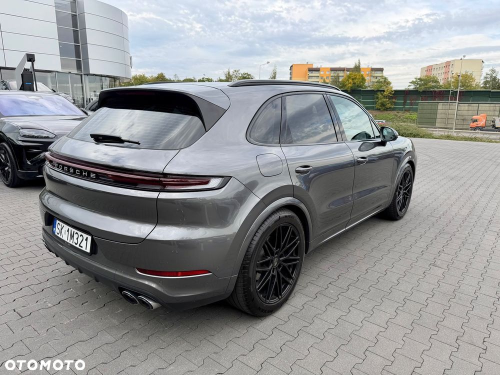 Porsche Cayenne - 10