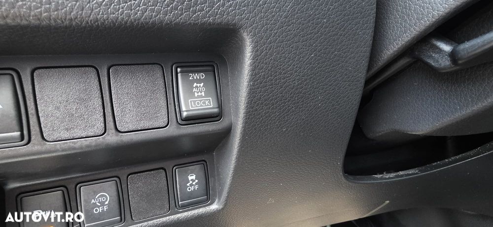 Nissan Qashqai 1.6 DCI Start/Stop 4X4-i Tekna - 9