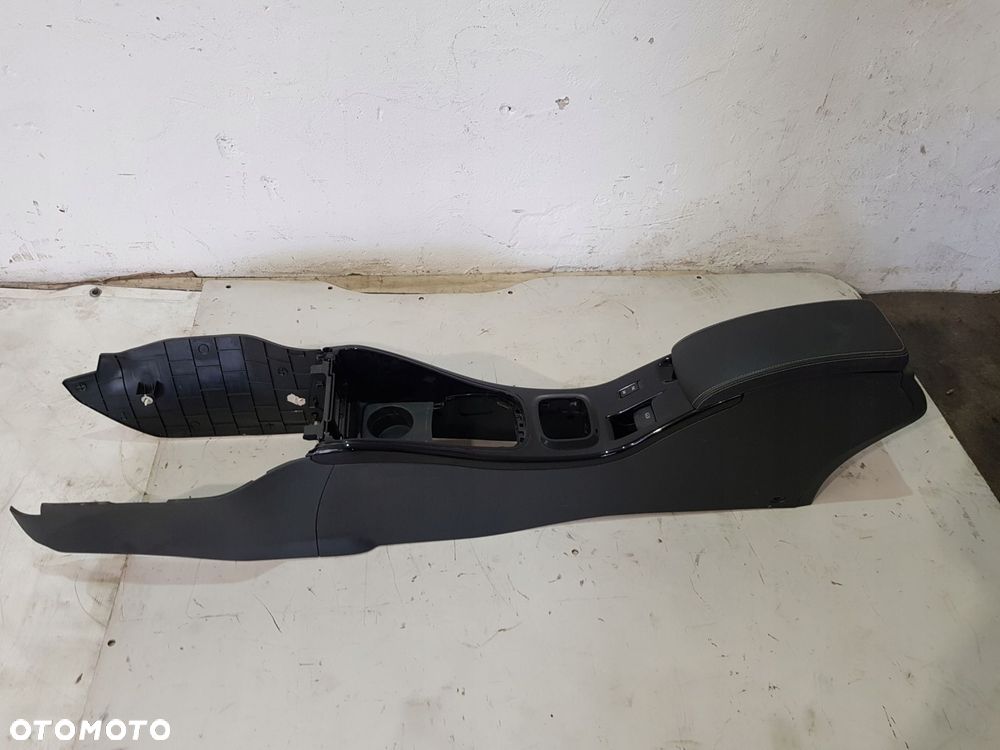 tunel środkowy 969100026r renault megane iii lift 12r eu kombi - 2