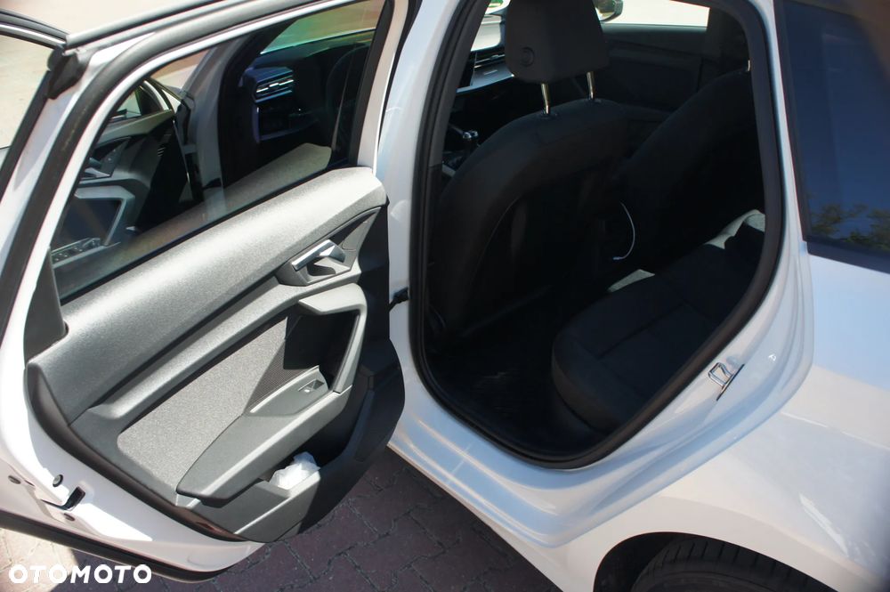 Audi A3 Sportback 30 TDI Advanced - 9