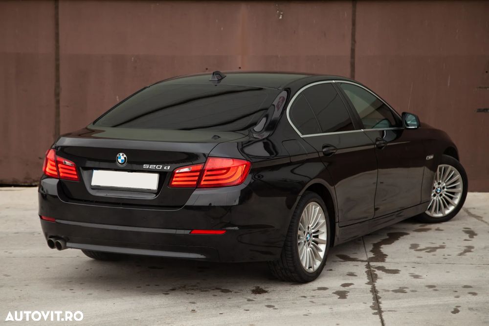 BMW Seria 5 520d Aut. - 4