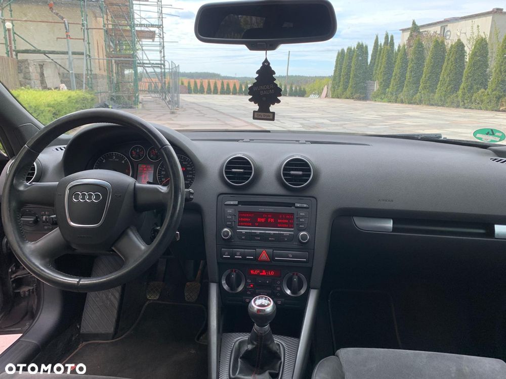 Audi A3 Sportback 2.0 TDI Ambiente - 11