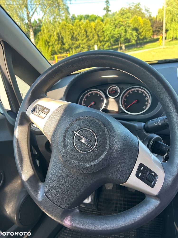 Opel Corsa 1.2 16V - 8