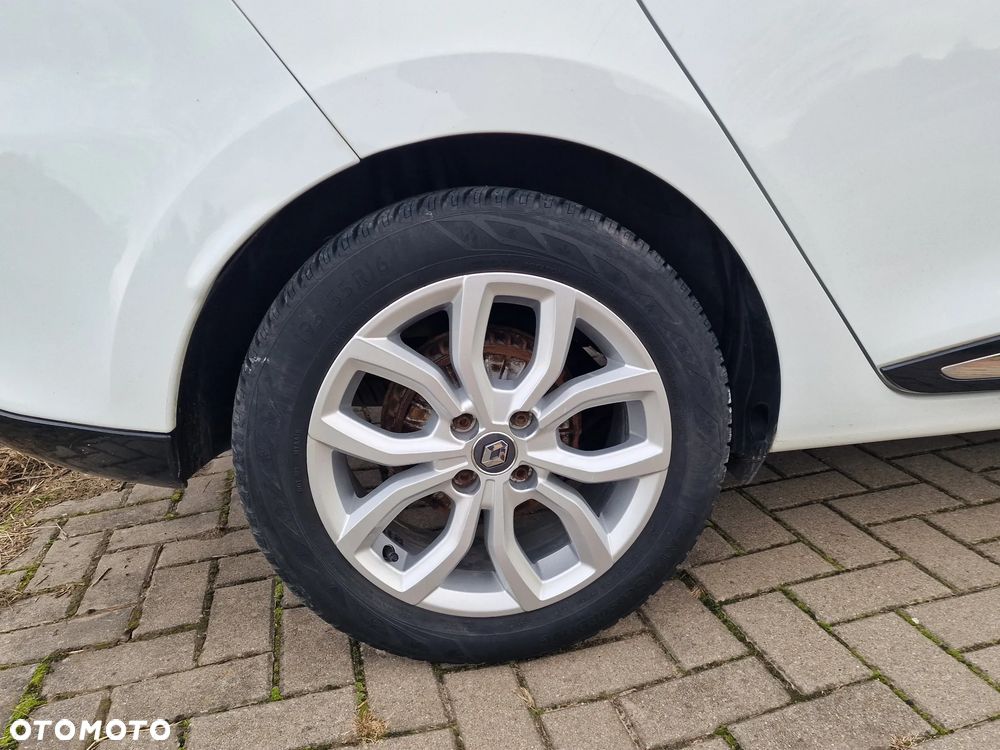 Renault Clio - 28