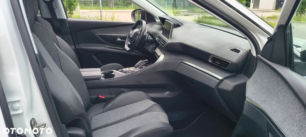 Peugeot 3008 1.2 PureTech Allure S&S EAT6 - 12