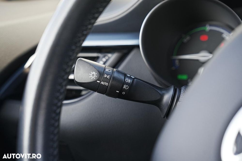 Toyota C-HR 1.8 HSD 122 CP 4x2 CVT Style - 20