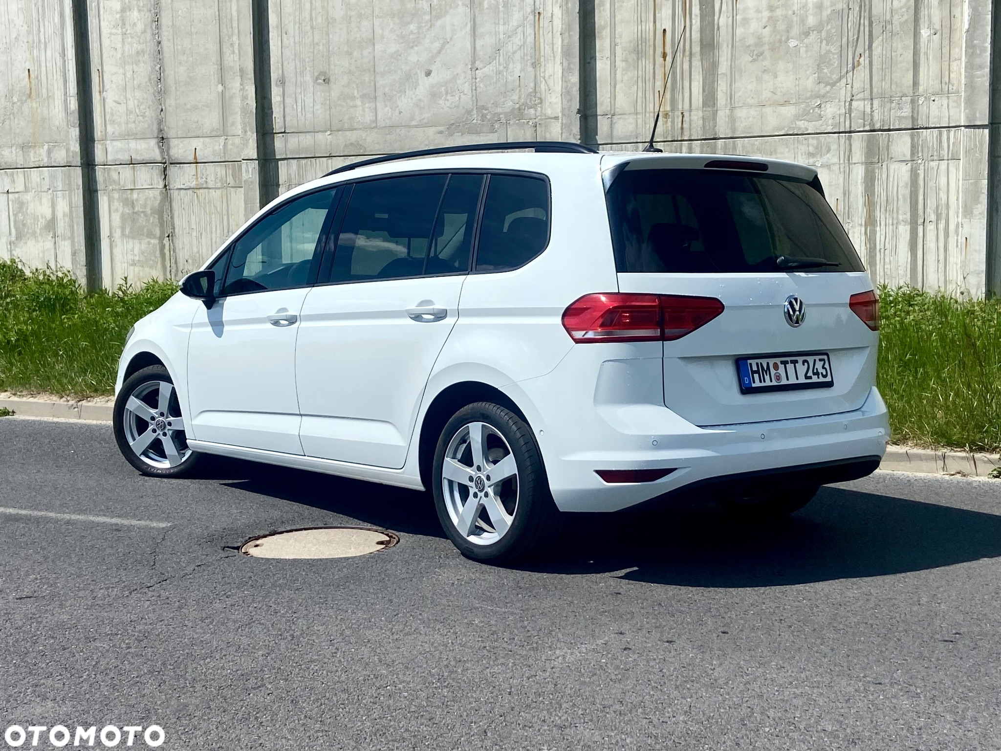 Volkswagen Touran 2.0 TDI SCR DSG Highline - 10