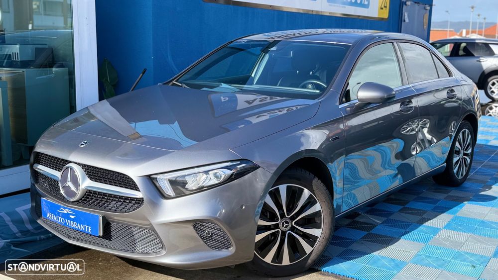 Mercedes-Benz A 250 Limousine e 8G-DCT Style - 1