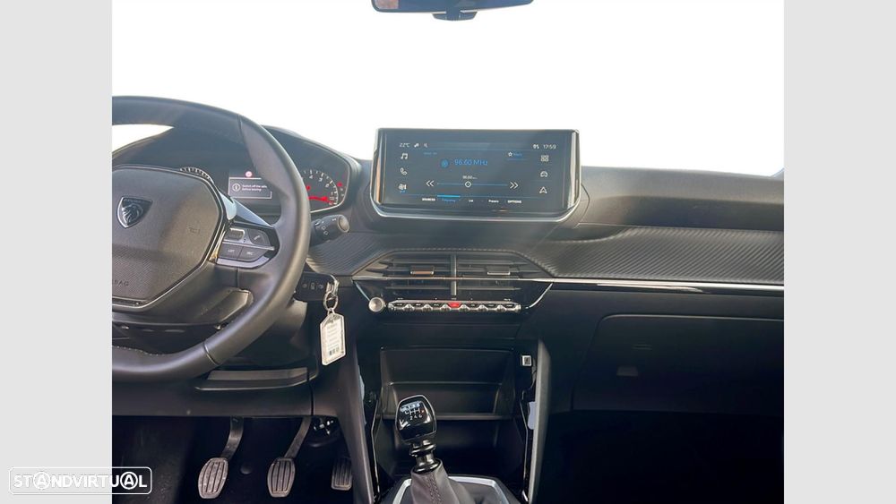 Peugeot 2008 1.2 PureTech Style — fotografia 17