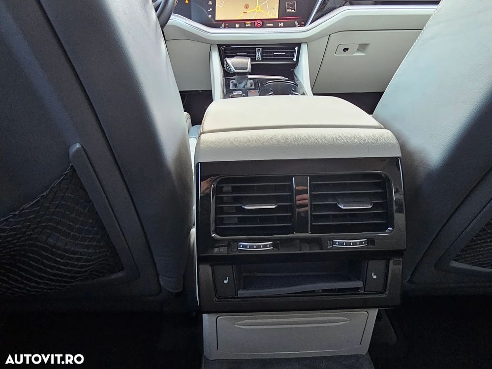 Volkswagen Touareg V6 TDI Elegance - 19