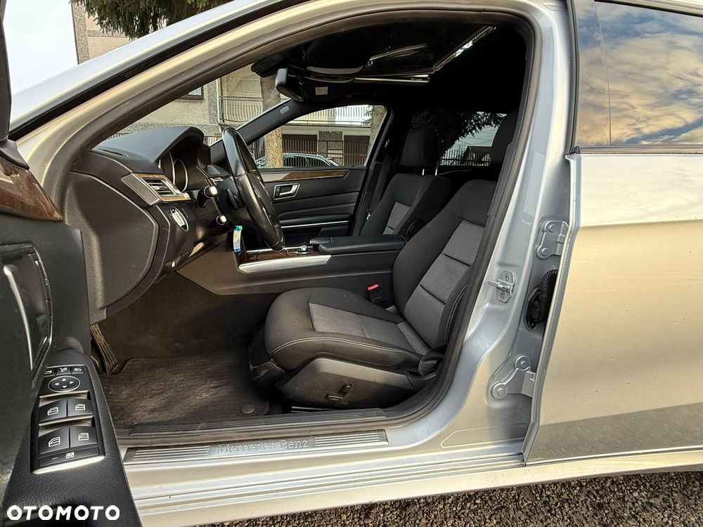 Mercedes-Benz Klasa E 220 BlueTEC 4Matic 7G-TRONIC Avantgarde - 12
