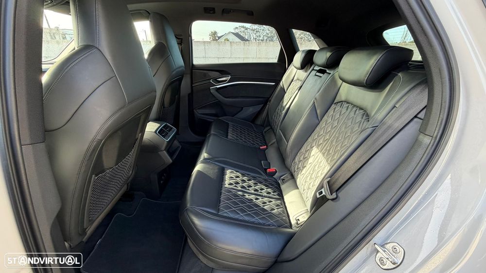 Audi e-tron 55 quattro S line - 22