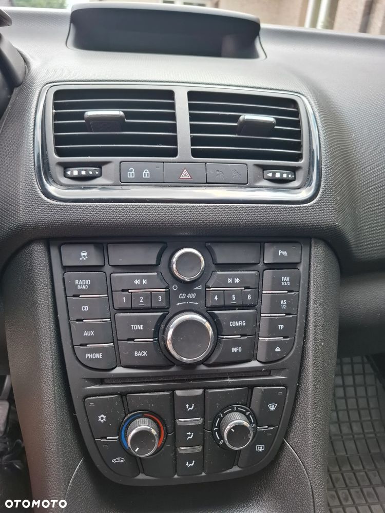 Opel Meriva - 11