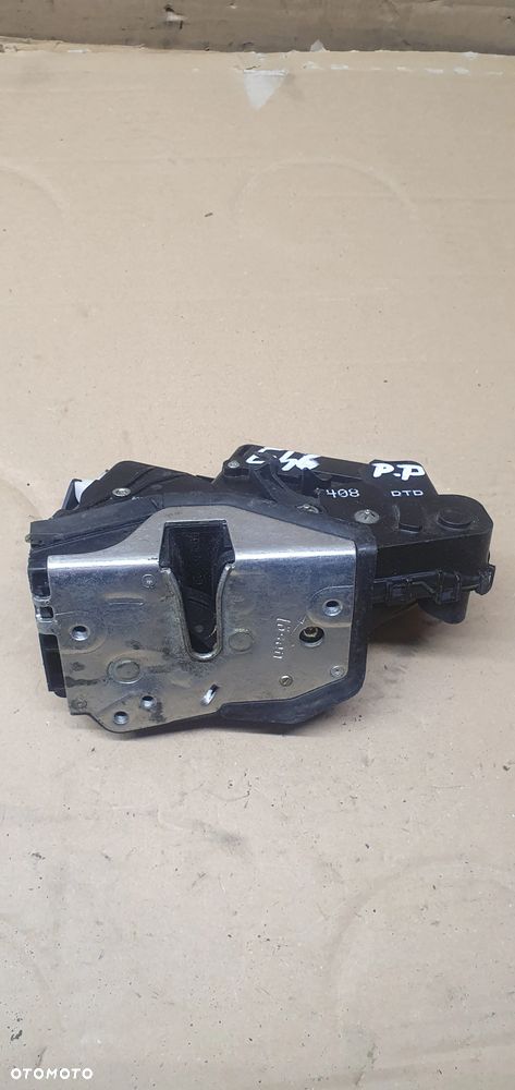 Zamek prawy przód BMW E46 Europa 8206408 - 1