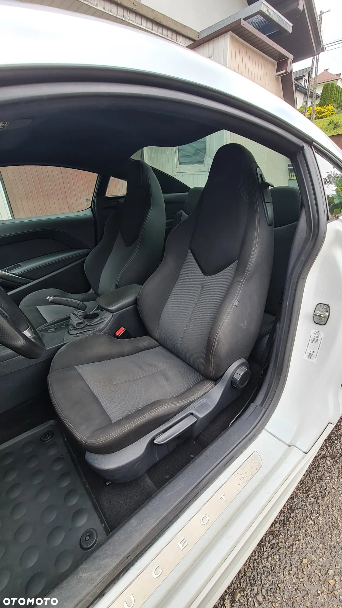 Peugeot RCZ 1.6 155 THP - 10
