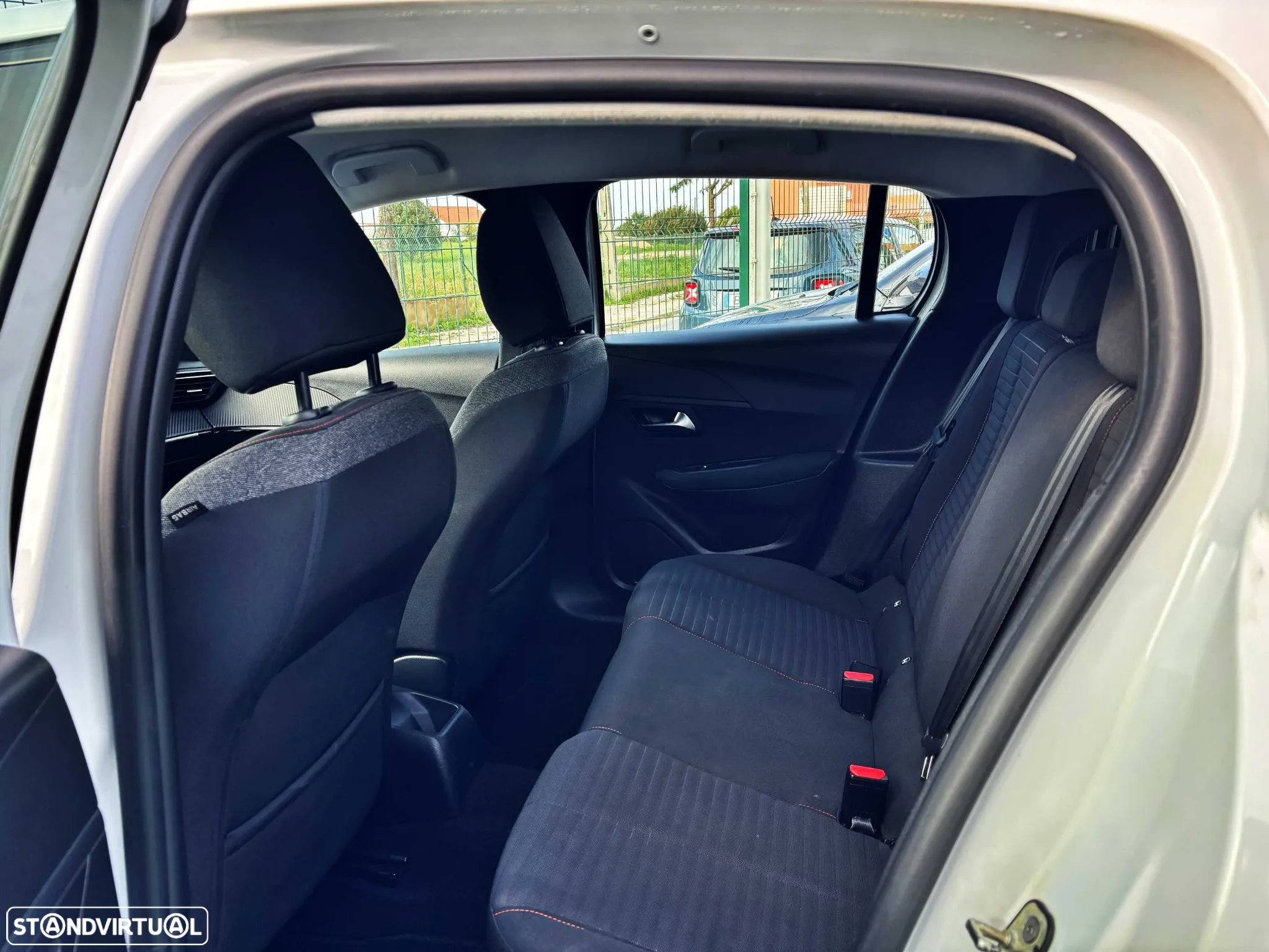Peugeot 208 1.2 PureTech Like - 16