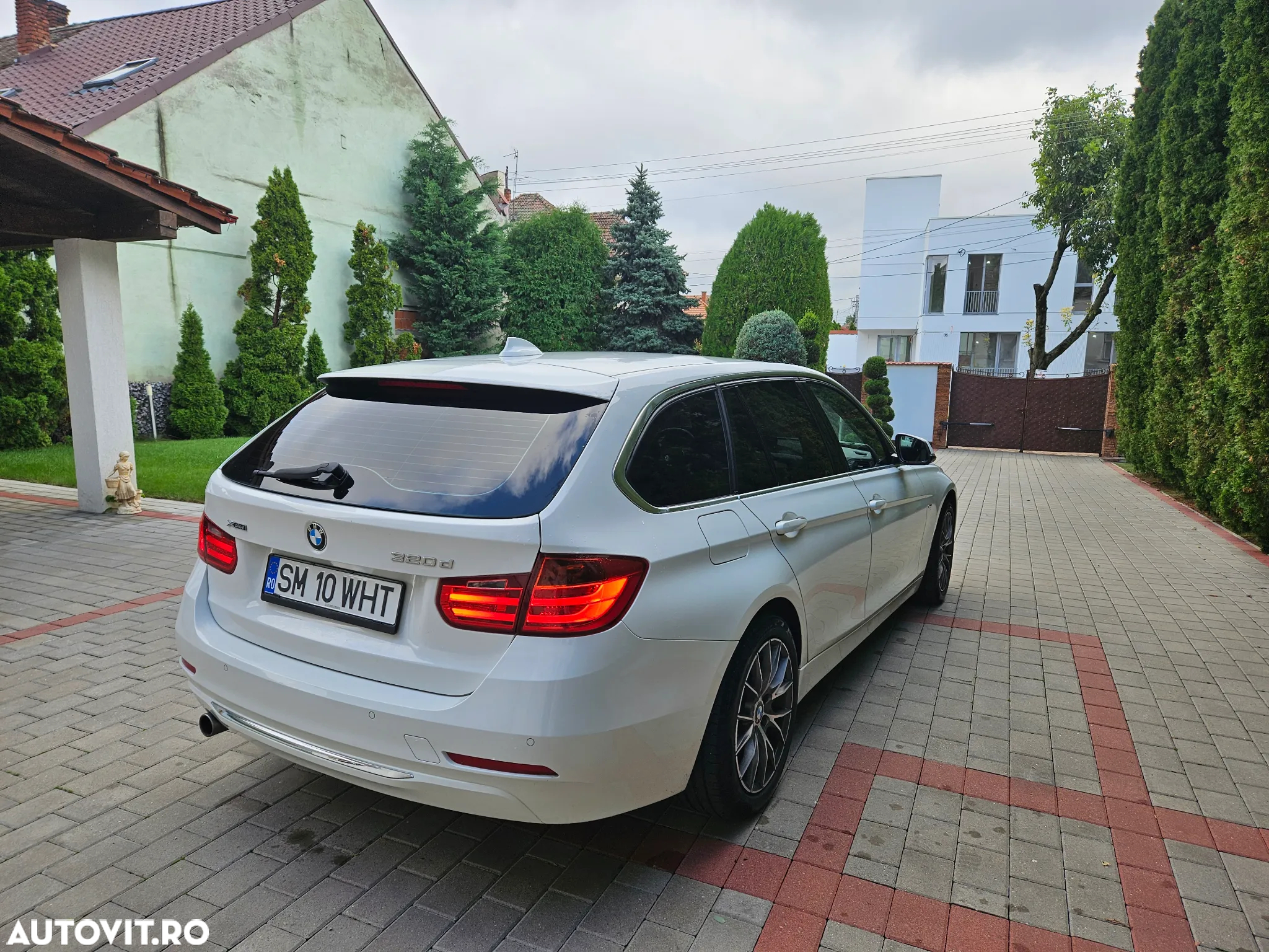 BMW Seria 3 320d Touring xDrive Aut. Luxury Line - 8