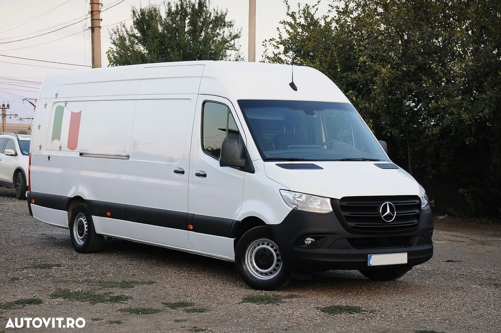 Mercedes-Benz Sprinter - 1
