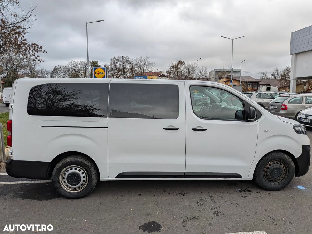 Opel Vivaro - 1
