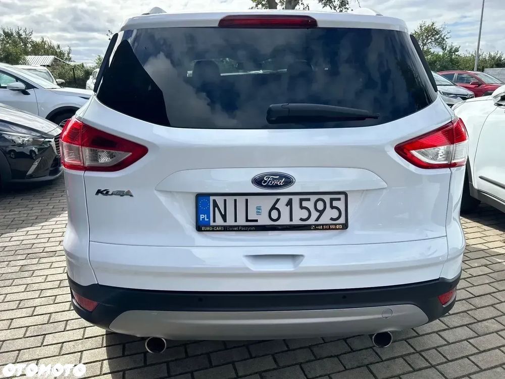 Ford Kuga 2.0 TDCi 2x4 Titanium - 12
